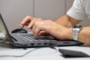 アダルトアフィリエイトで稼ぐのは難しいのではなく面倒臭いだけ