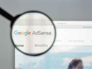 アダルトサイトにアドセンスはNG?収入源はどうなってる?